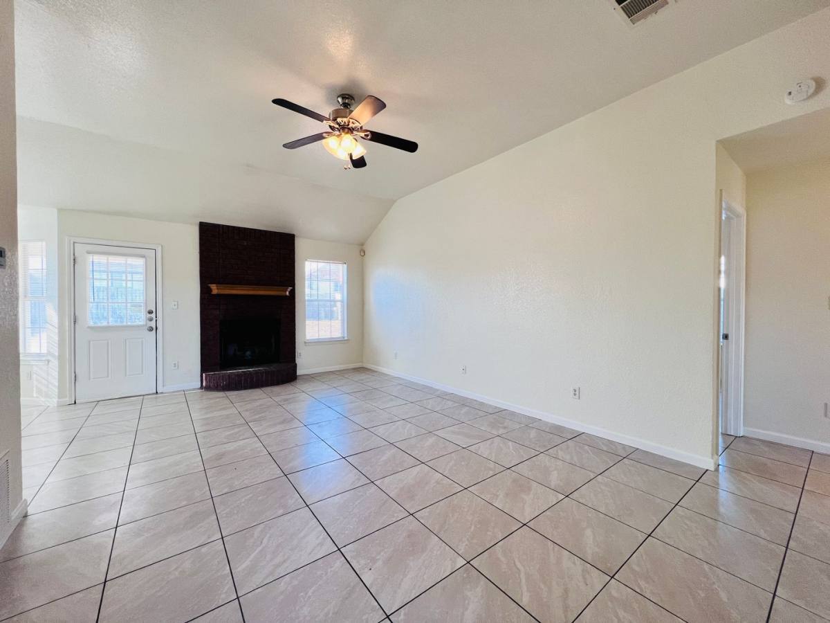 House for rent at 1704 Boydstun Loop, Killeen, TX 76542