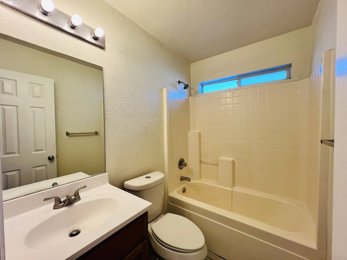 House for rent at 1704 Boydstun Loop, Killeen, TX 76542