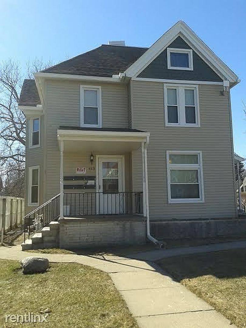 Apartment for rent at 413 W Forest Ave, Ypsilanti, MI 48197