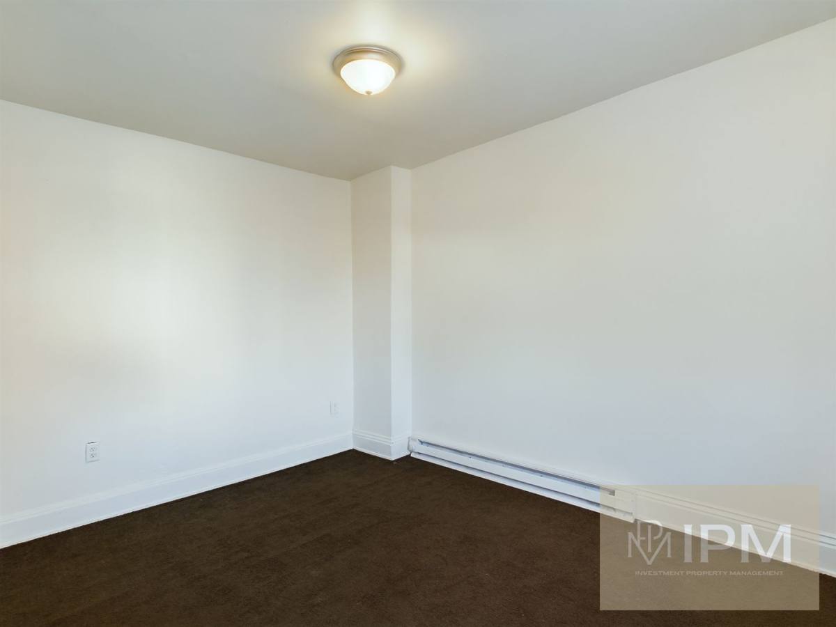 Apartment for rent at 319 N Penn St, York, PA 17401