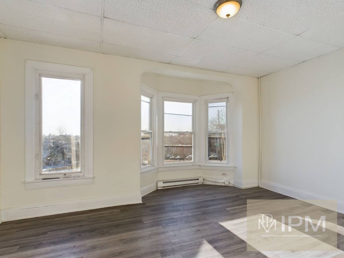 Apartment for rent at 319 N Penn St, York, PA 17401