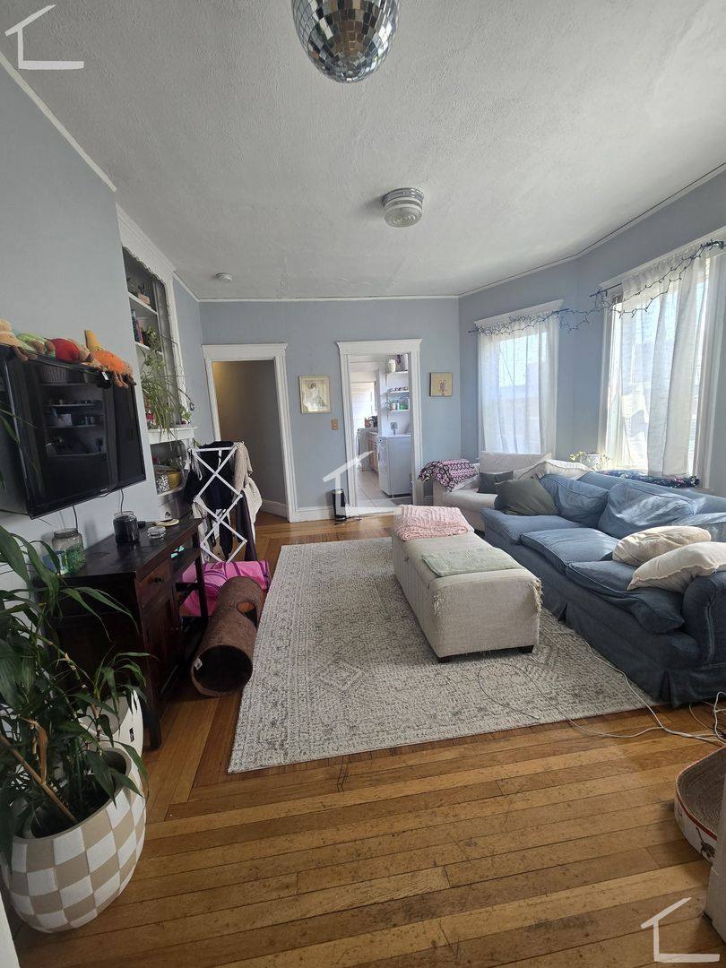 House for rent at 212 Kelton St #2, Allston, MA 02134