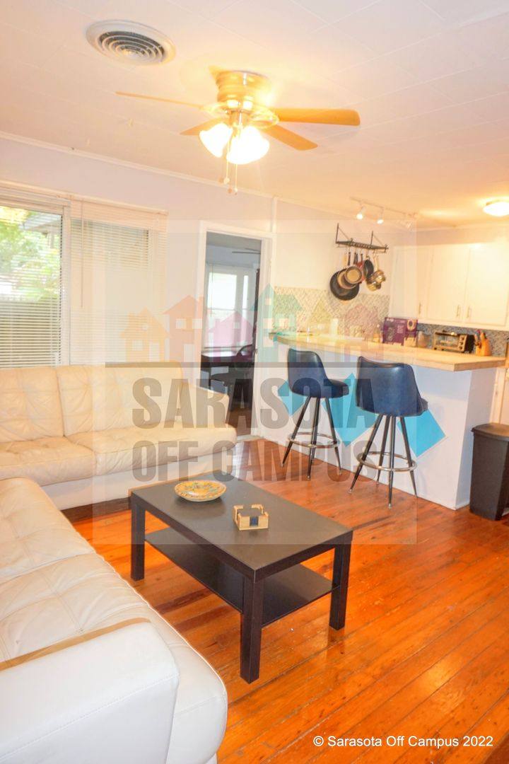 Apartment for rent at 4026 Royal Palm Ave, Sarasota, FL 34234