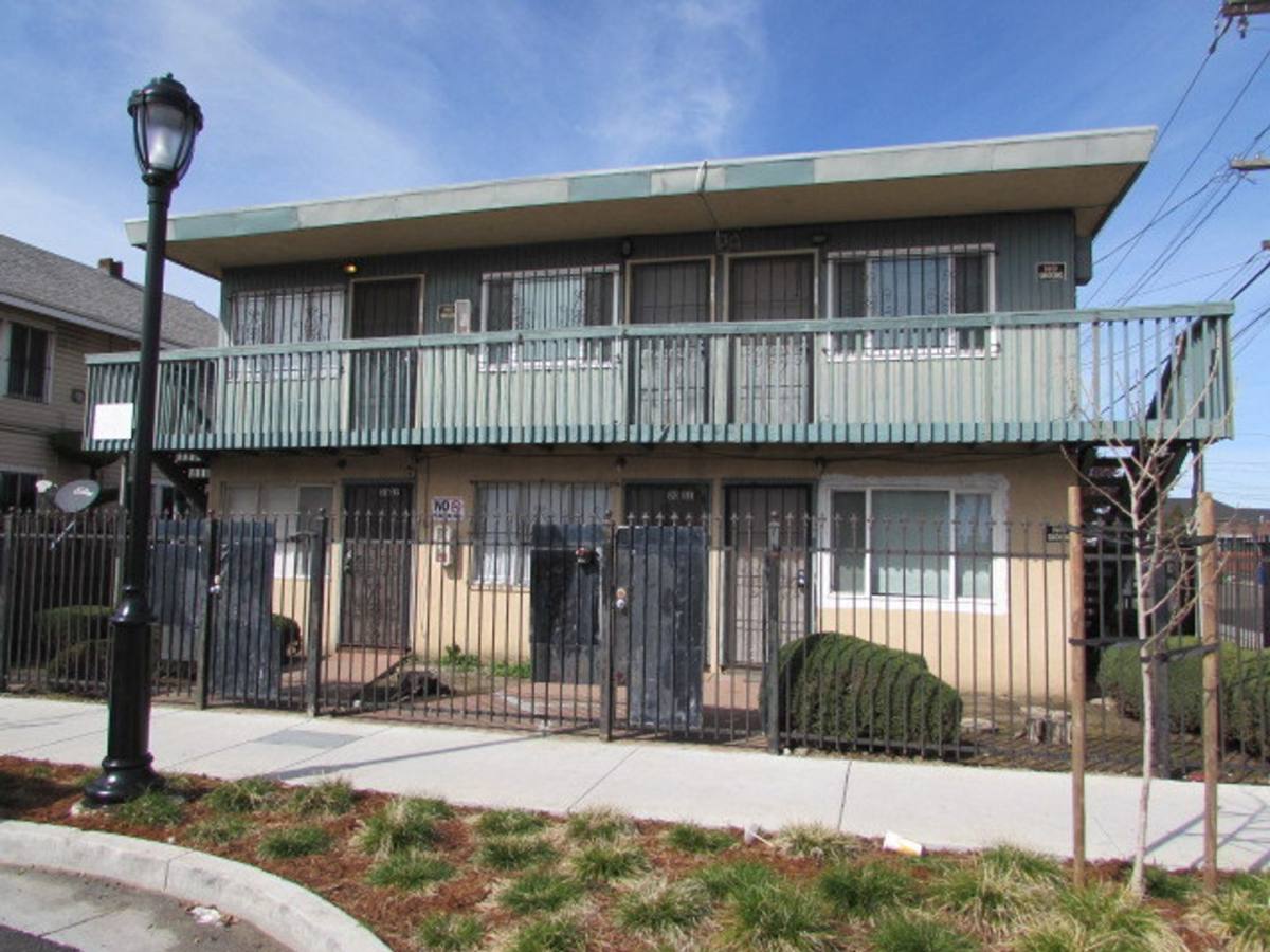 Apartment for rent at 2029-2033 Nevin Ave, Richmond, CA 94801