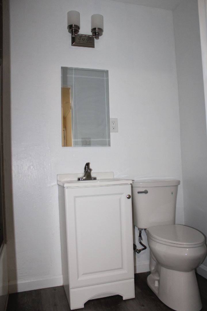 Apartment for rent at 2029-2033 Nevin Ave, Richmond, CA 94801