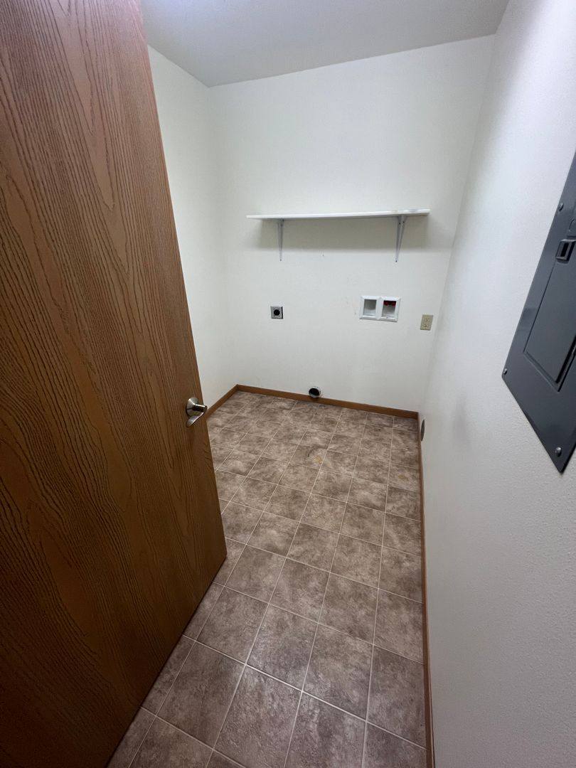 Apartment for rent at 295 7th St NW, Huron, SD 57350