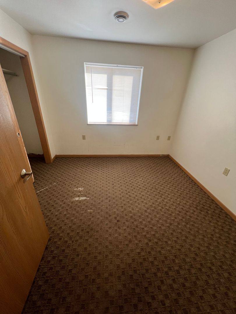 Apartment for rent at 295 7th St NW, Huron, SD 57350