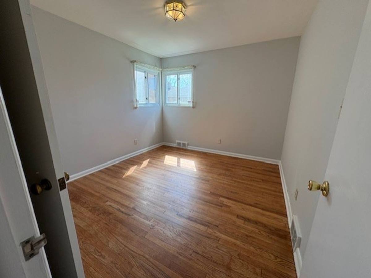 Apartment for rent at 1724 - 1726 Tanglewood Dr, Akron, OH 44313