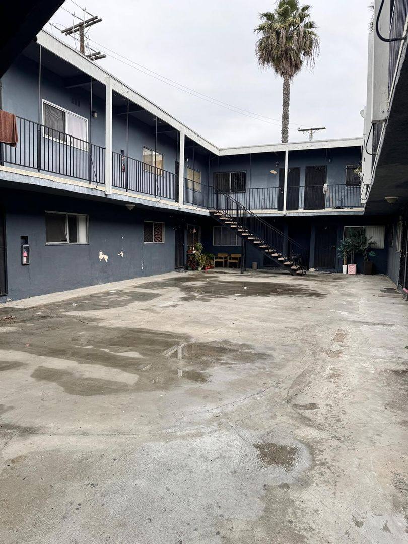 Apartment for rent at 11710 S Budlong Ave, Los Angeles, CA 90044
