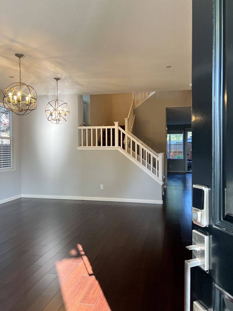 House for rent at 940 Chelebrooke Court, Napa, CA 94559