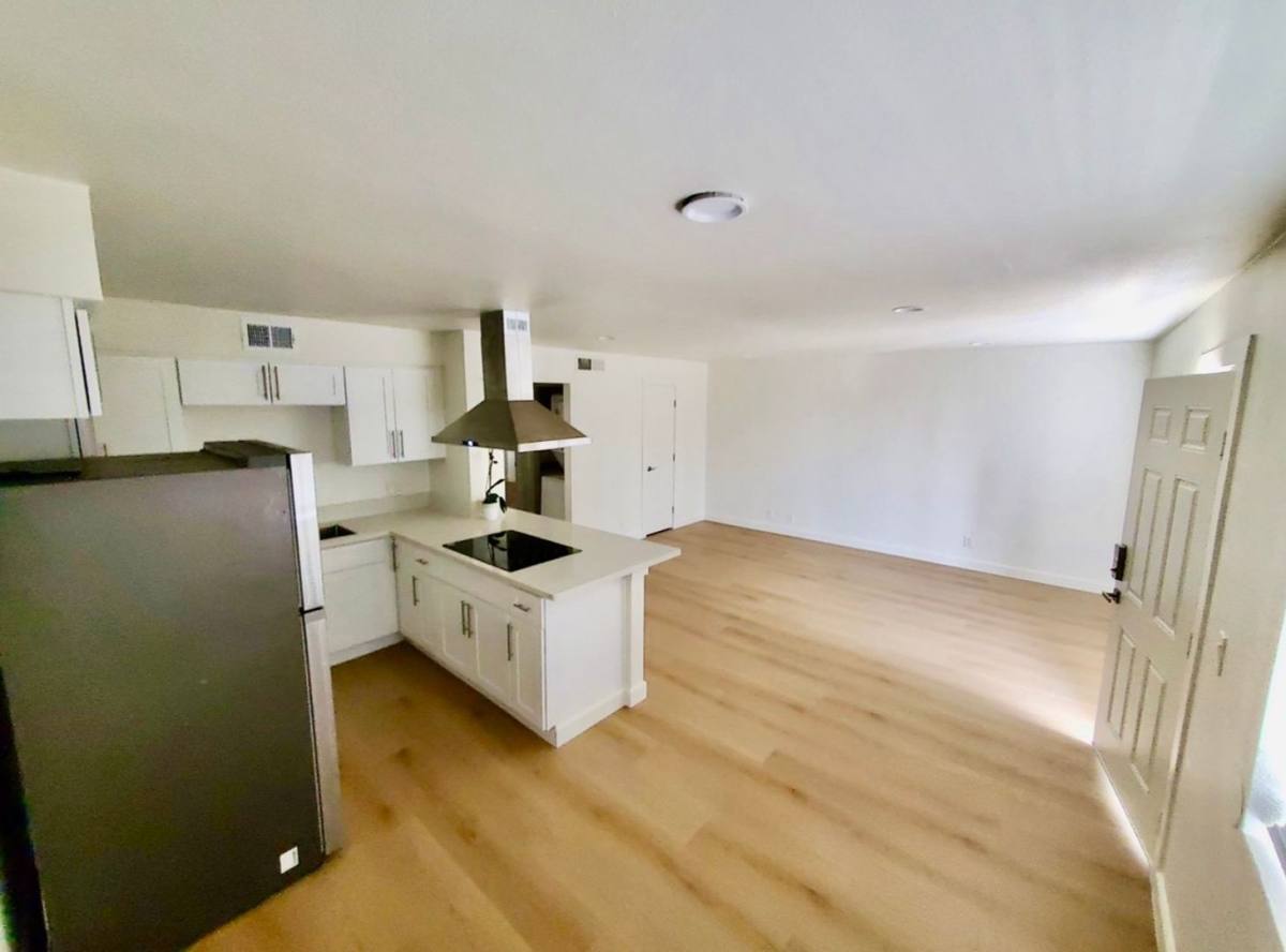 Apartment for rent at 2121 Oceanus Lane, Las Vegas, NV 89115