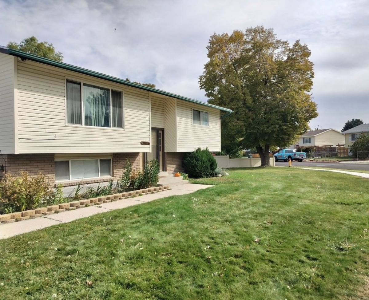 House for rent at 4381 S Wildrose Dr, West Valley City, UT 84120
