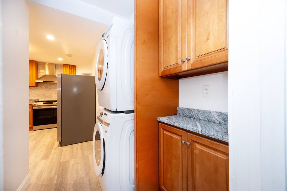 Apartment for rent at 120 Browne St #2, Brookline, MA 02446