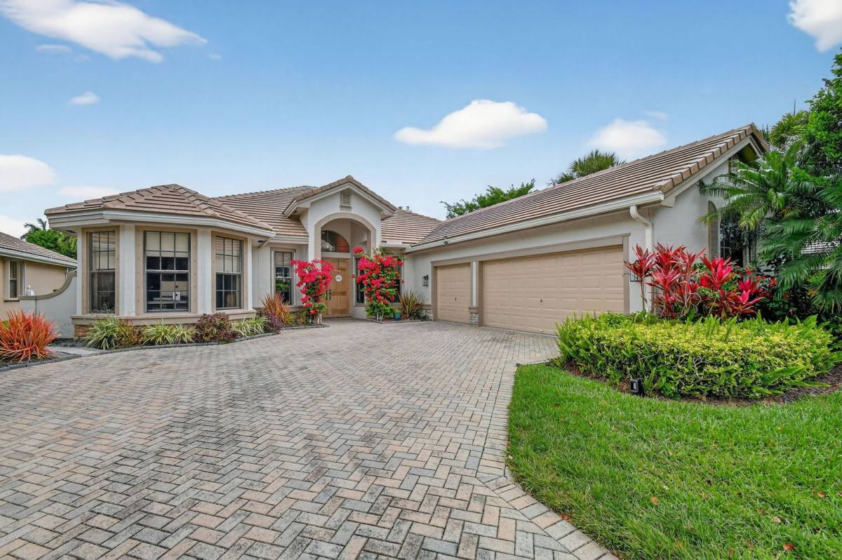 House for rent at 10337 Trianon Place, Lake Worth, FL 33449