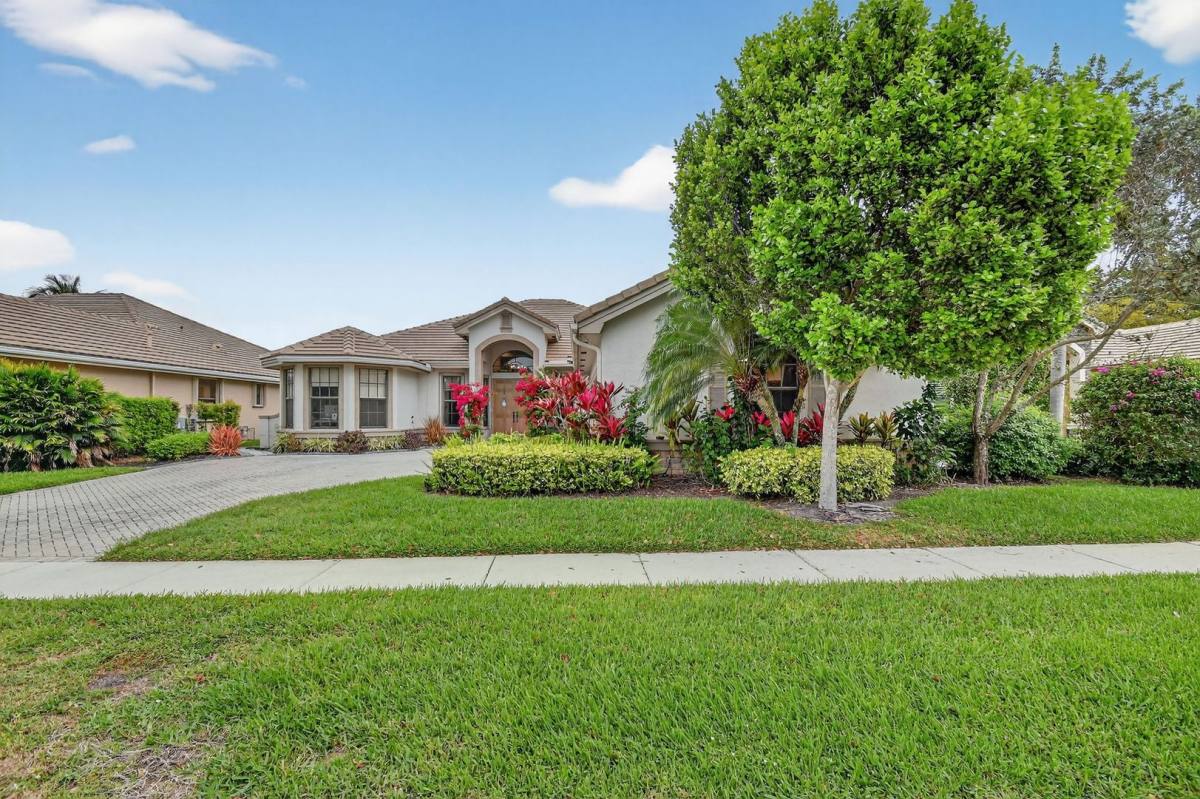 House for rent at 10337 Trianon Place, Lake Worth, FL 33449