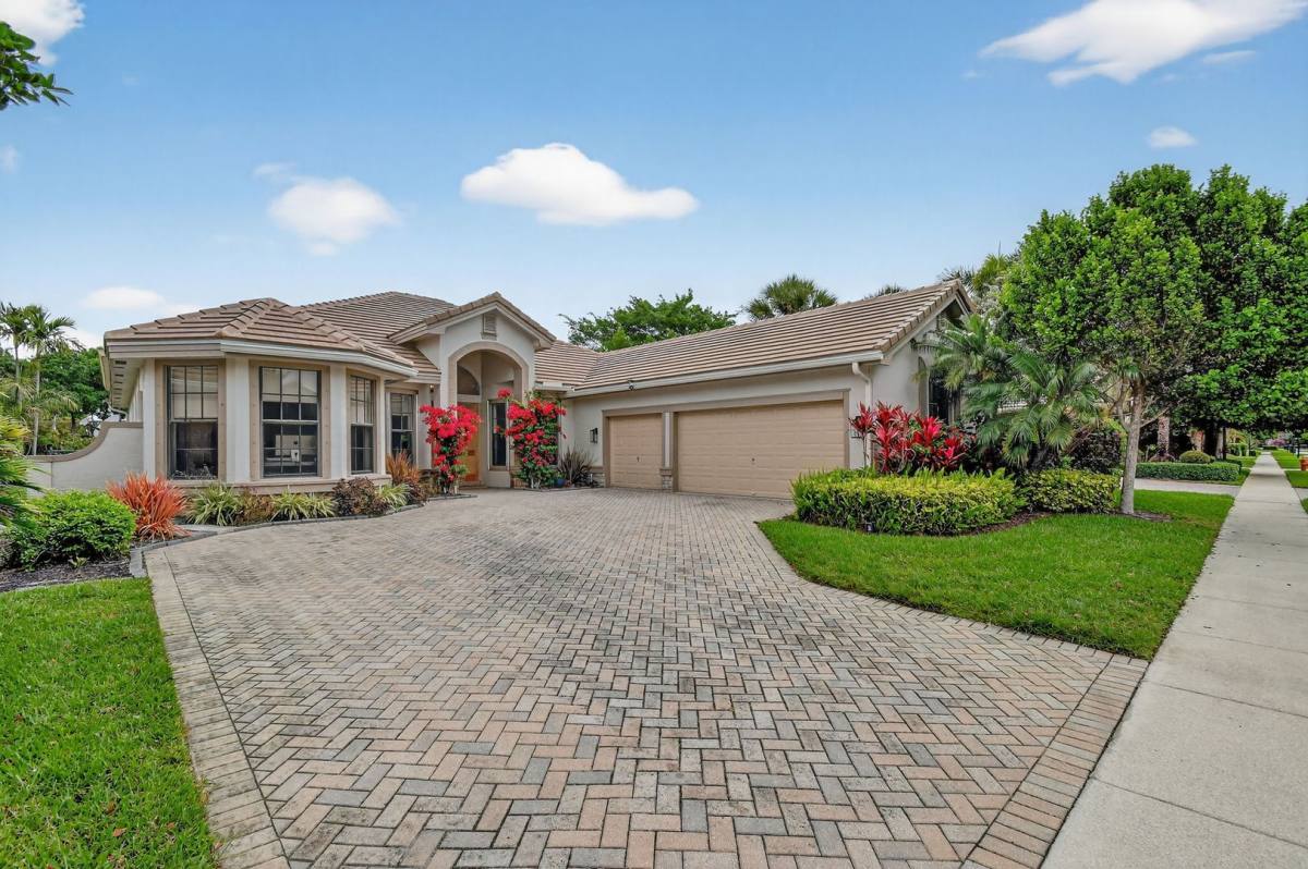 House for rent at 10337 Trianon Place, Lake Worth, FL 33449
