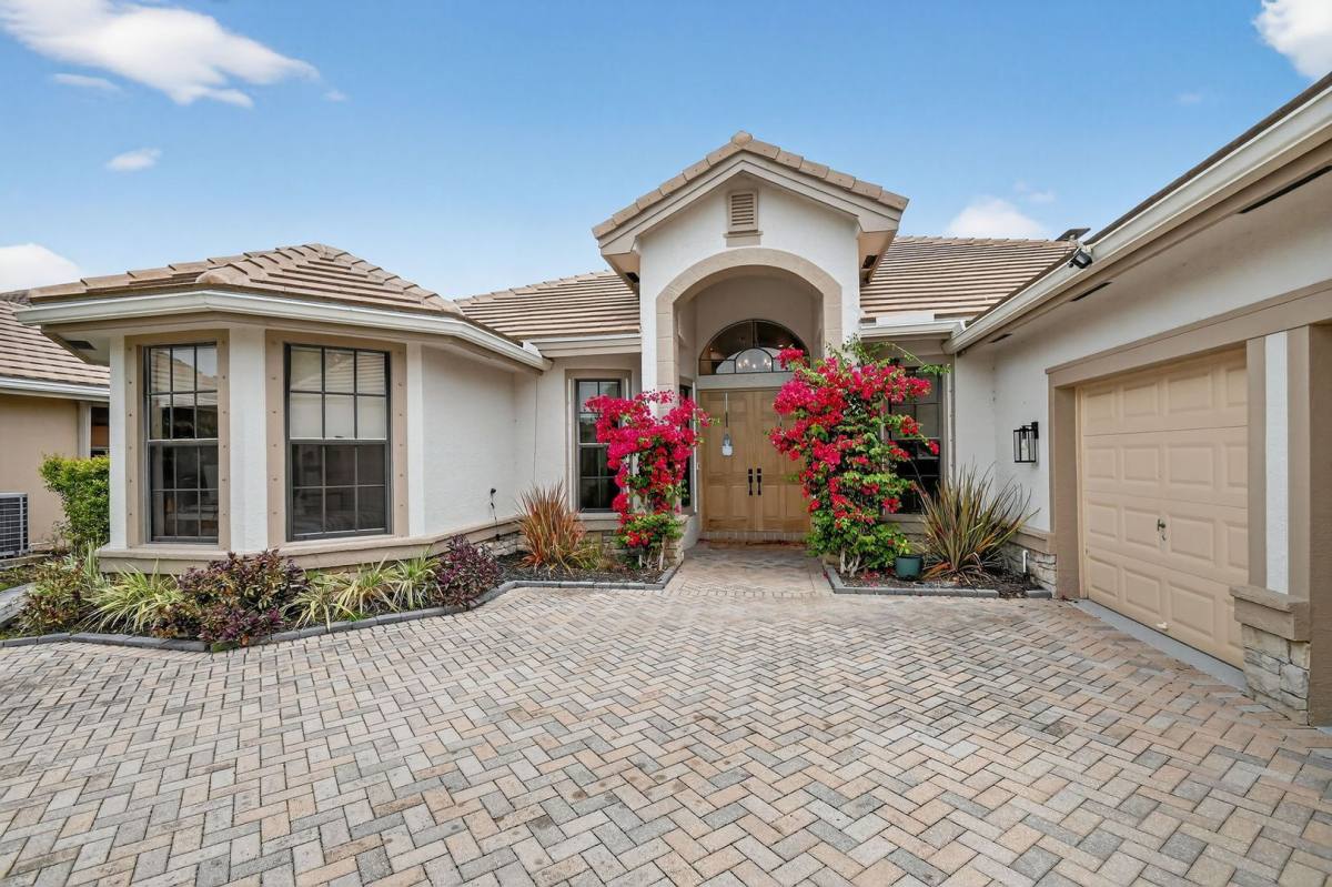 House for rent at 10337 Trianon Place, Lake Worth, FL 33449