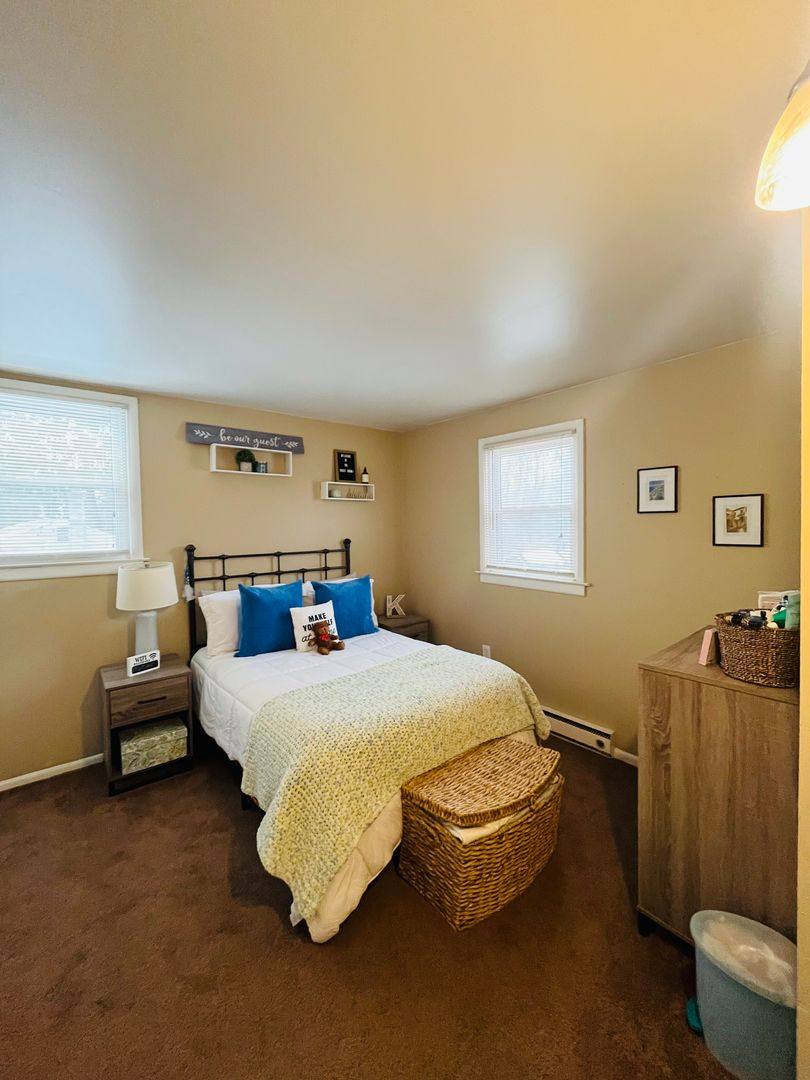 Apartment for rent at 21-23 The Concourse #21, Albany, NY 12203
