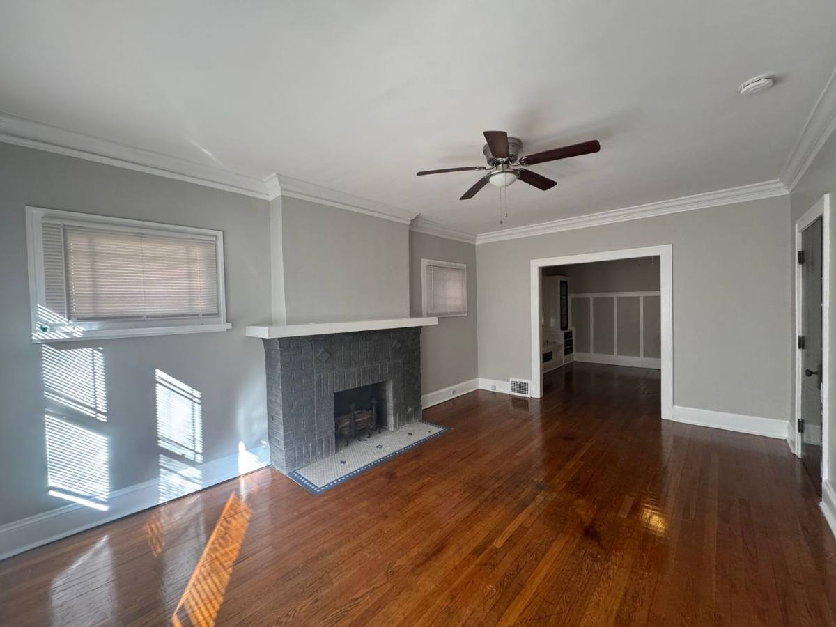 Apartment for rent at 1365 Phelps Ave, Lakewood, OH 44107