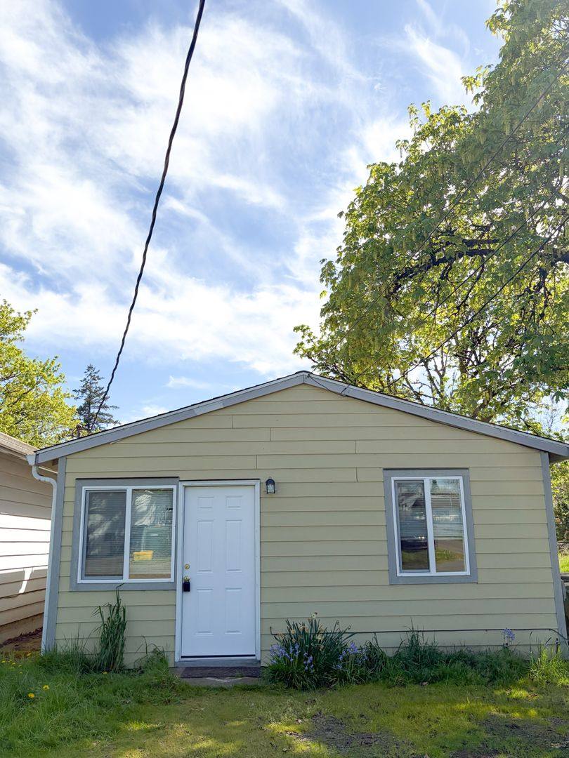 Apartment for rent at 290 2905 Thorpe St, Independence, OR 97351