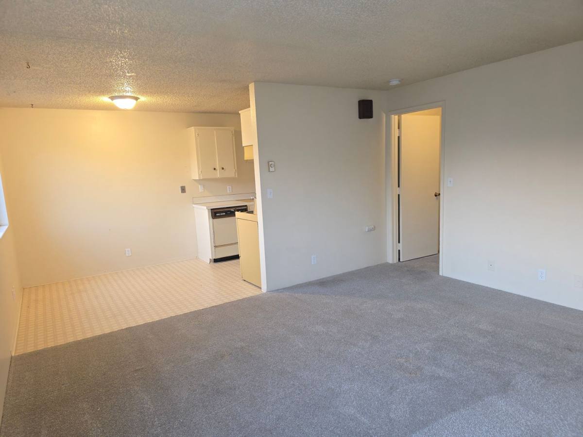 Apartment for rent at 4903 Summitview Ave, Yakima, WA 98908