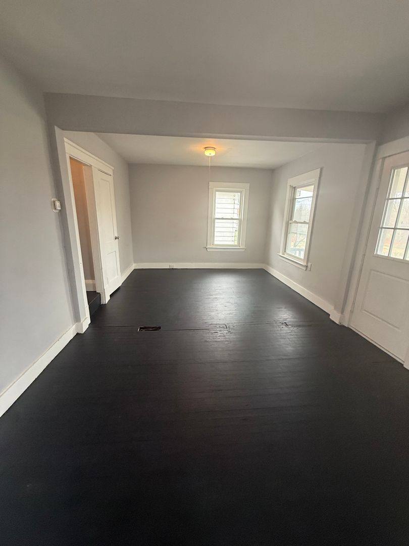 Apartment for rent at 15718 Holmes, Cleveland, OH 44110