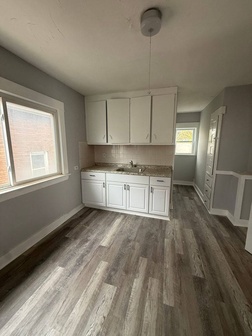 Apartment for rent at 15718 Holmes, Cleveland, OH 44110