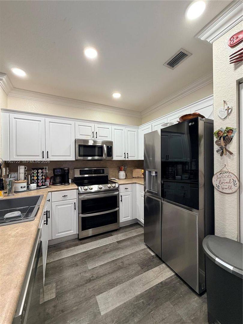 House for rent at 2677 SW 83rd Terrace #102, Hollywood, FL 33025