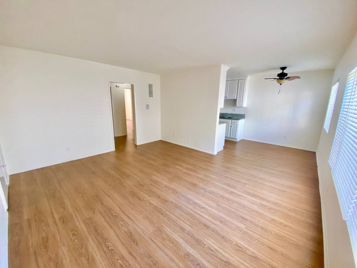 Apartment for rent at 824 11th St, Santa Monica, CA 90403