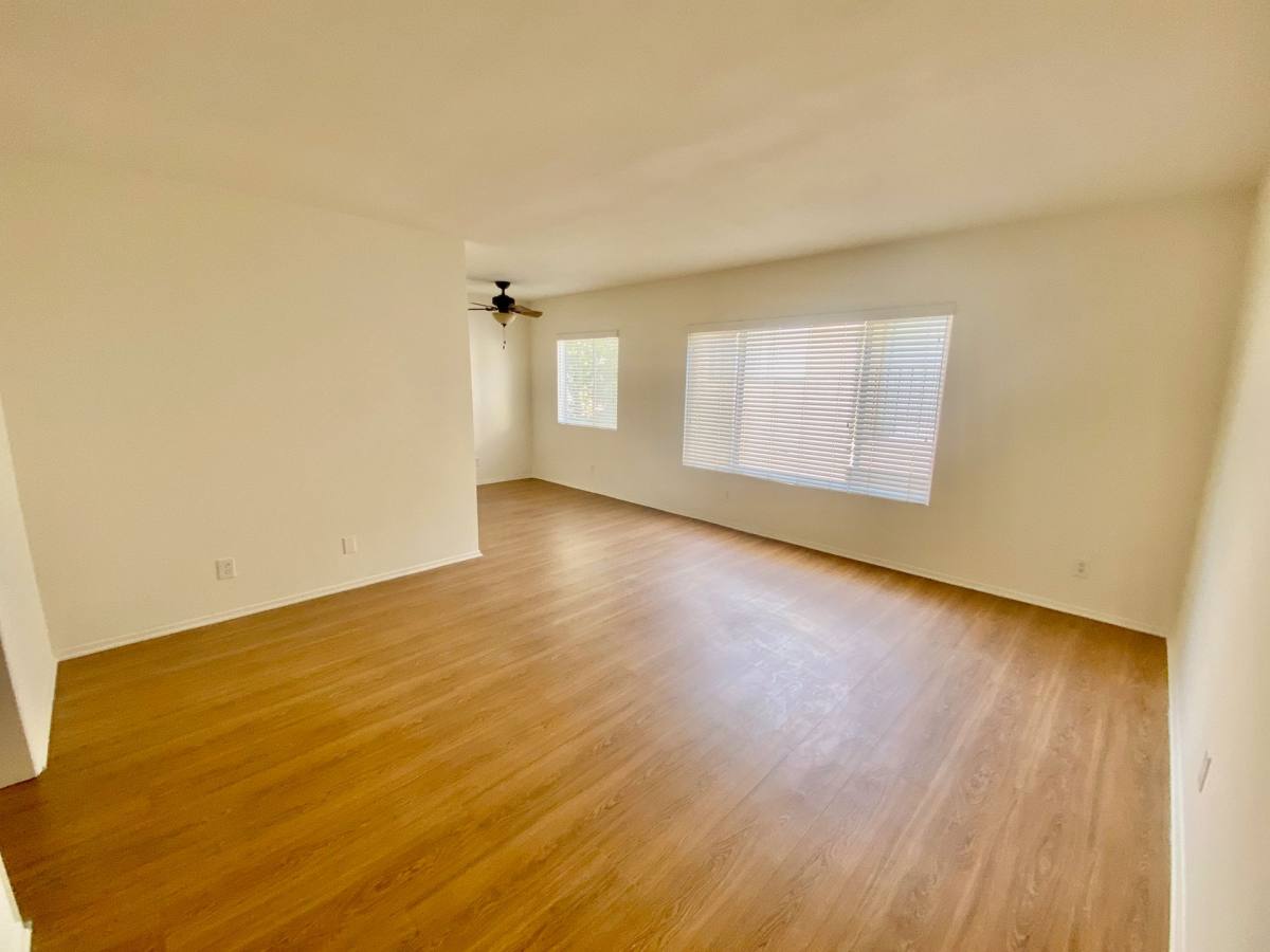 Apartment for rent at 824 11th St, Santa Monica, CA 90403