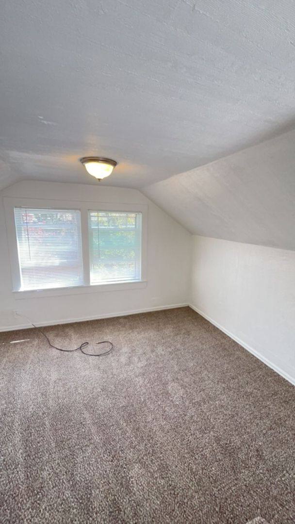 Apartment for rent at 600 E Main, Ashland, OR 97520