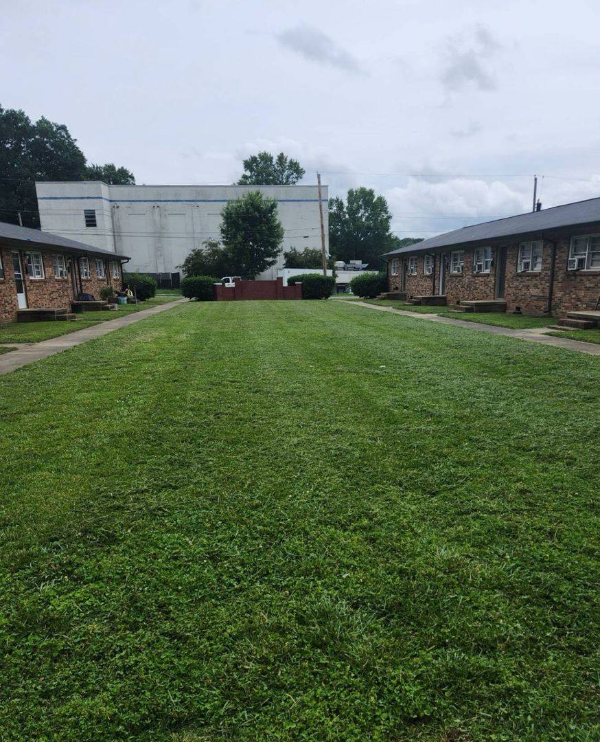 Apartment for rent at 610 W 5th, Gastonia, NC 28052
