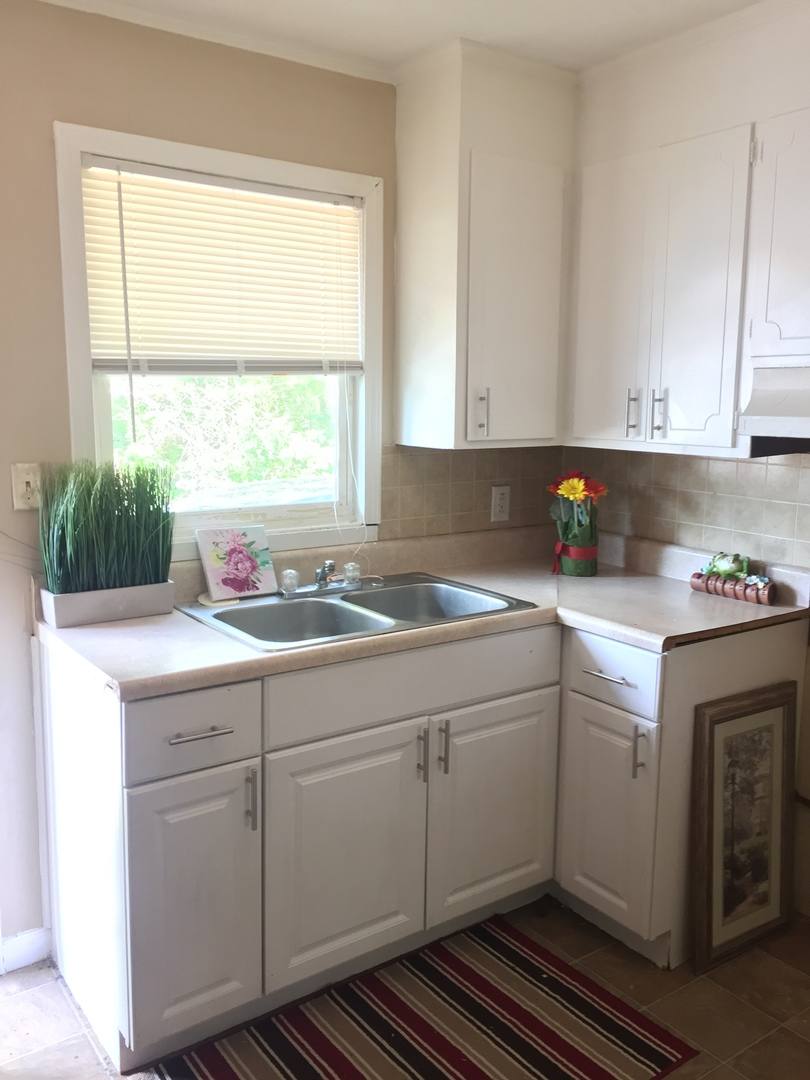 Apartment for rent at 610 W 5th, Gastonia, NC 28052