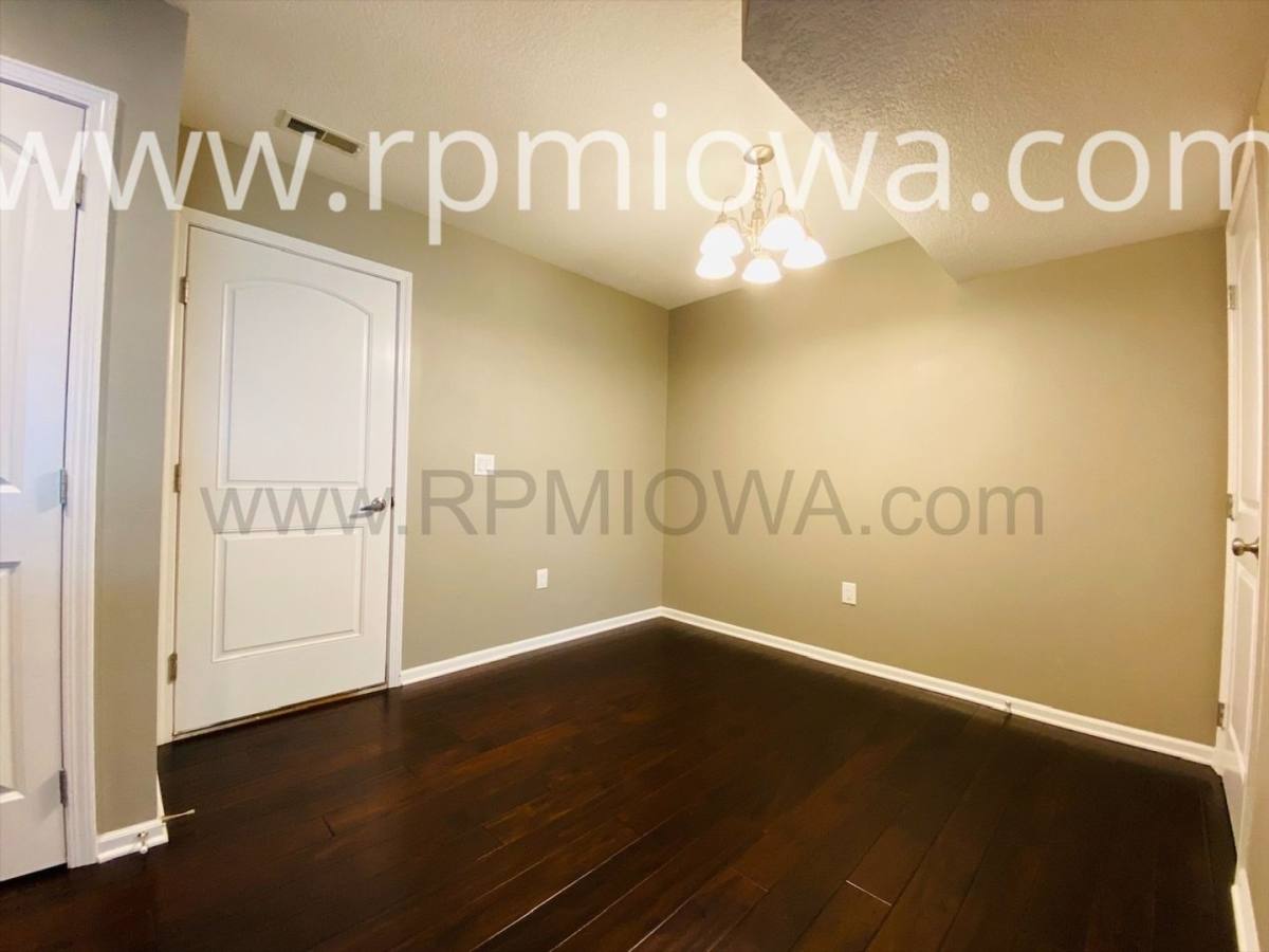 Townhouse for rent at 9065 Greenspire Dr, West Des Moines, IA 50266