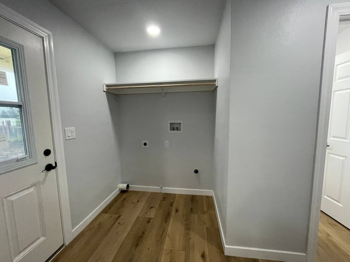 Apartment for rent at 148 & 1 2 Winema Way, Medford, OR 97501