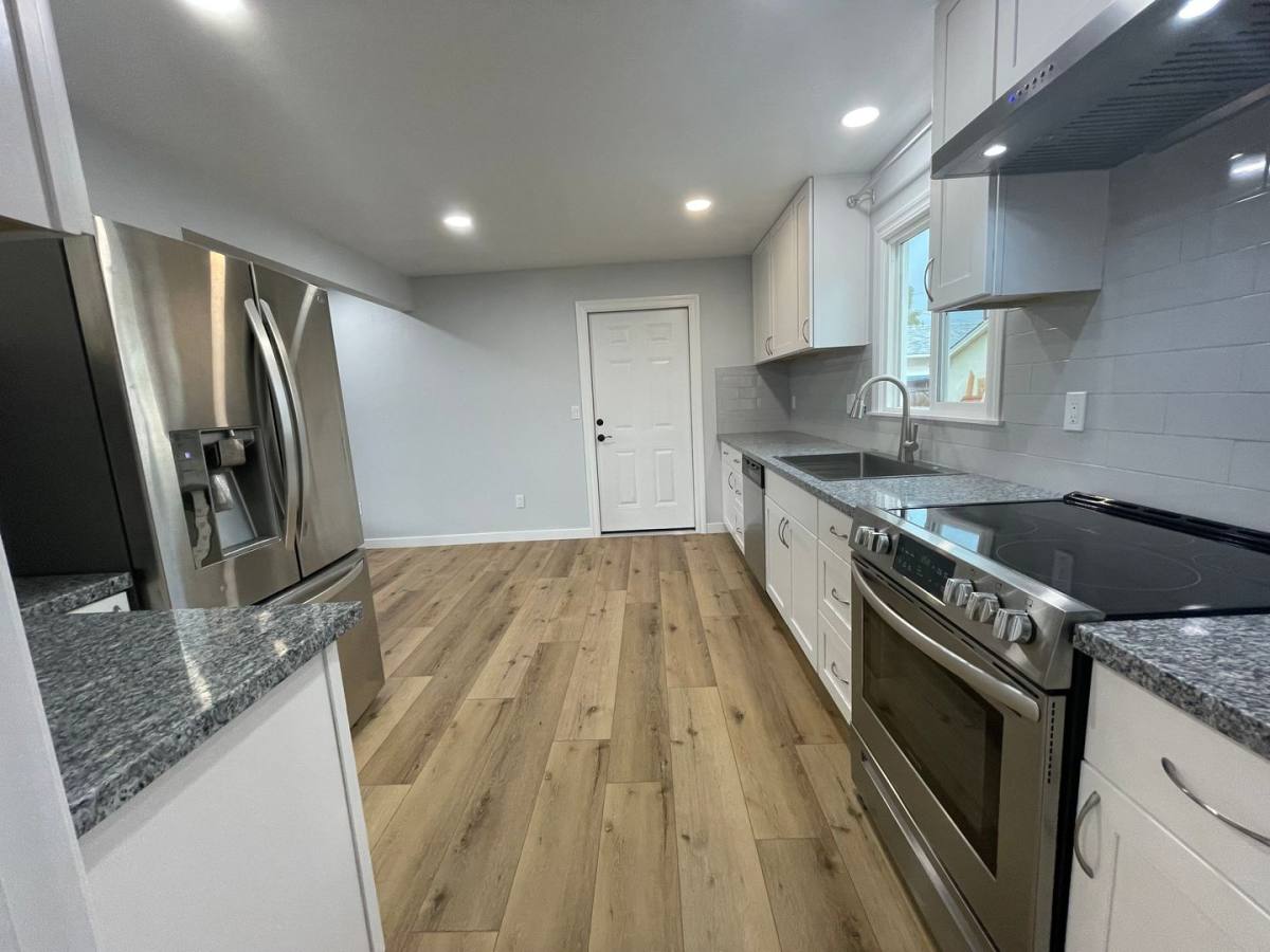 Apartment for rent at 148 & 1 2 Winema Way, Medford, OR 97501