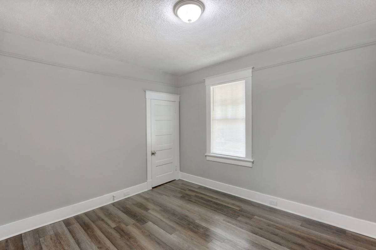 Apartment for rent at 1009 E 33rd St, Savannah, GA 31401