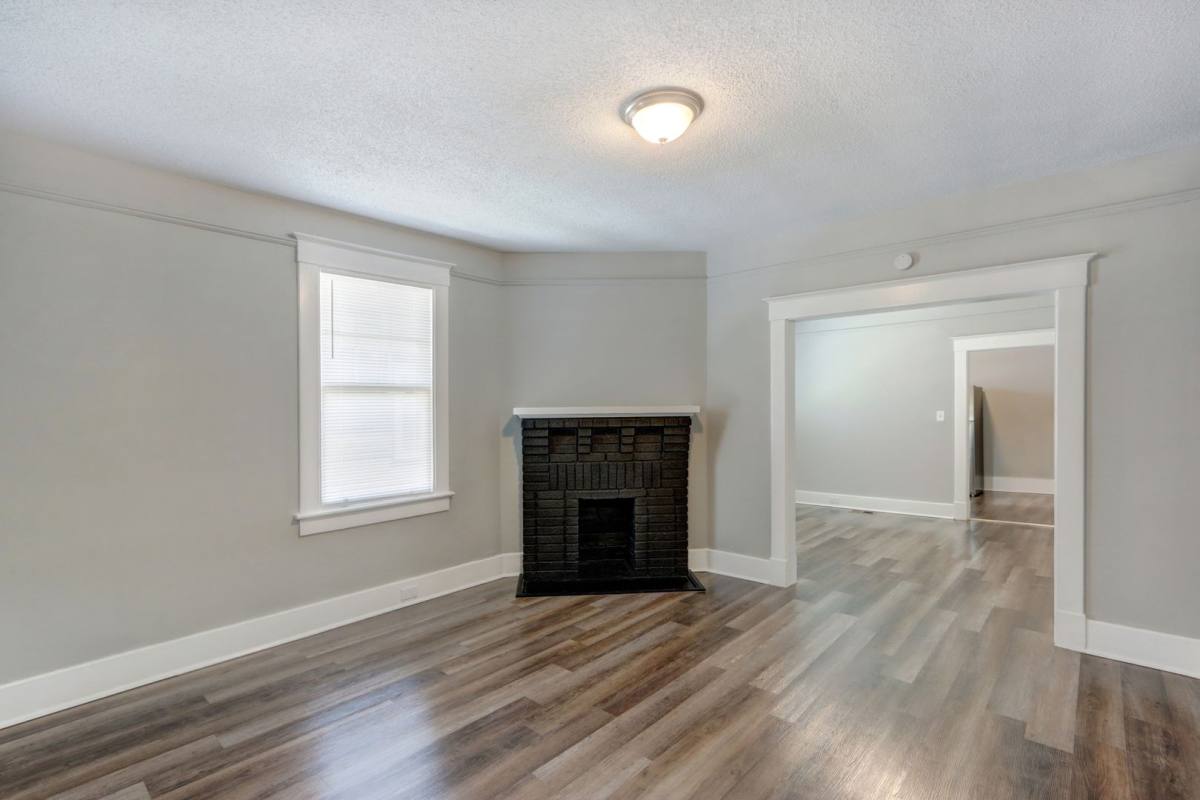 Apartment for rent at 1009 E 33rd St, Savannah, GA 31401