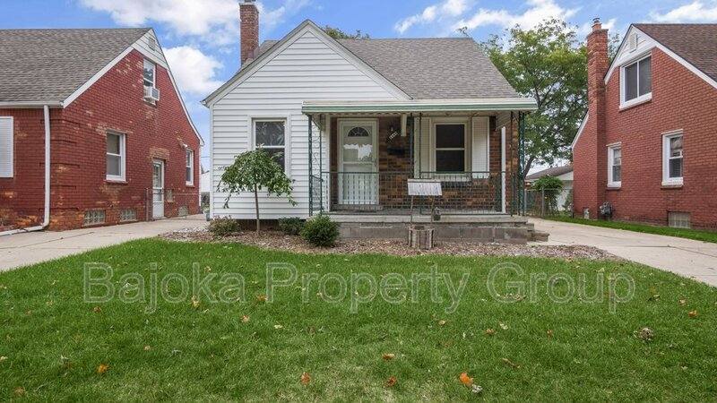 House for rent at 1163 17th St, Wyandotte, MI 48192