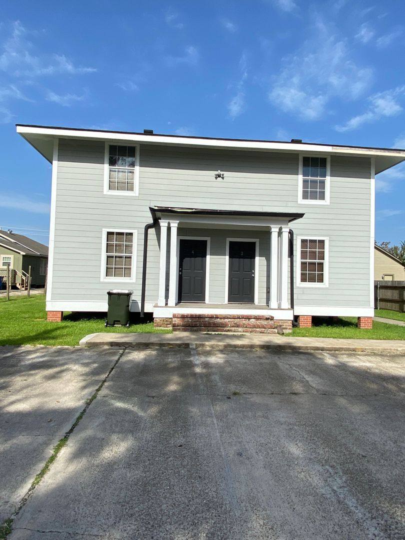 Apartment for rent at 1809 Ryan St, Lake Charles, LA 70601