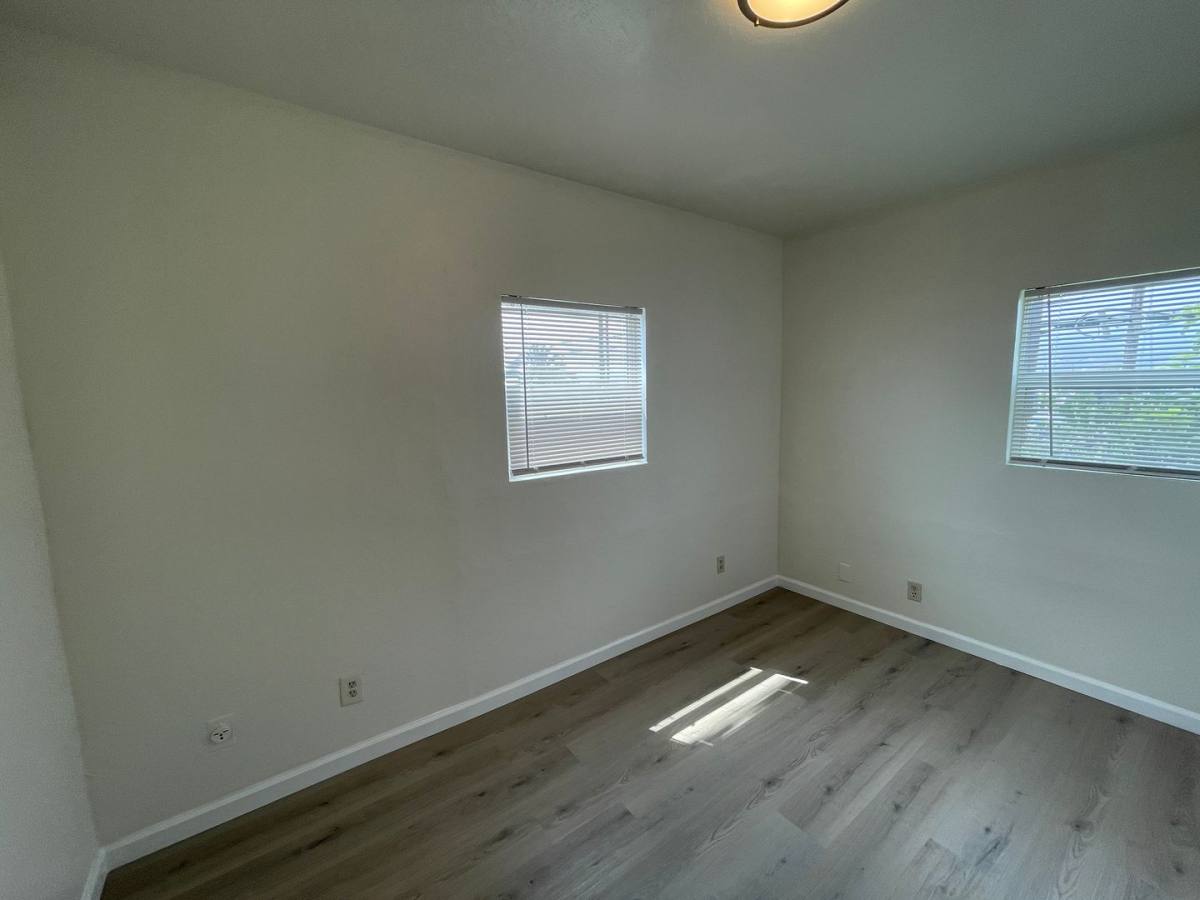 Apartment for rent at 1009 - 1011 Western Ave, Glendale, CA 91201
