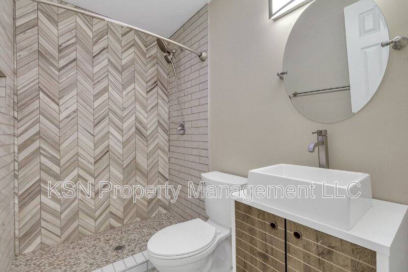 House for rent at 2010 Vermont Ave, Savannah, GA 31404