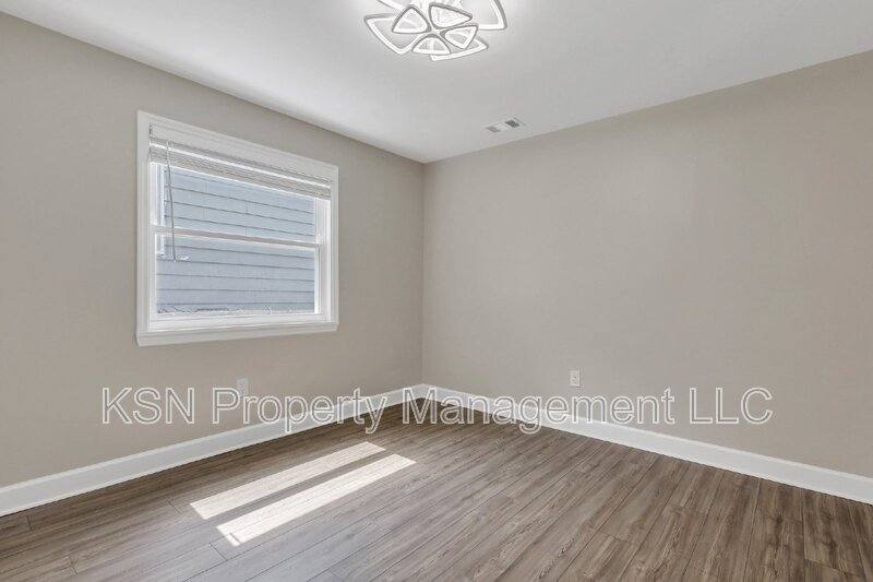 House for rent at 2010 Vermont Ave, Savannah, GA 31404