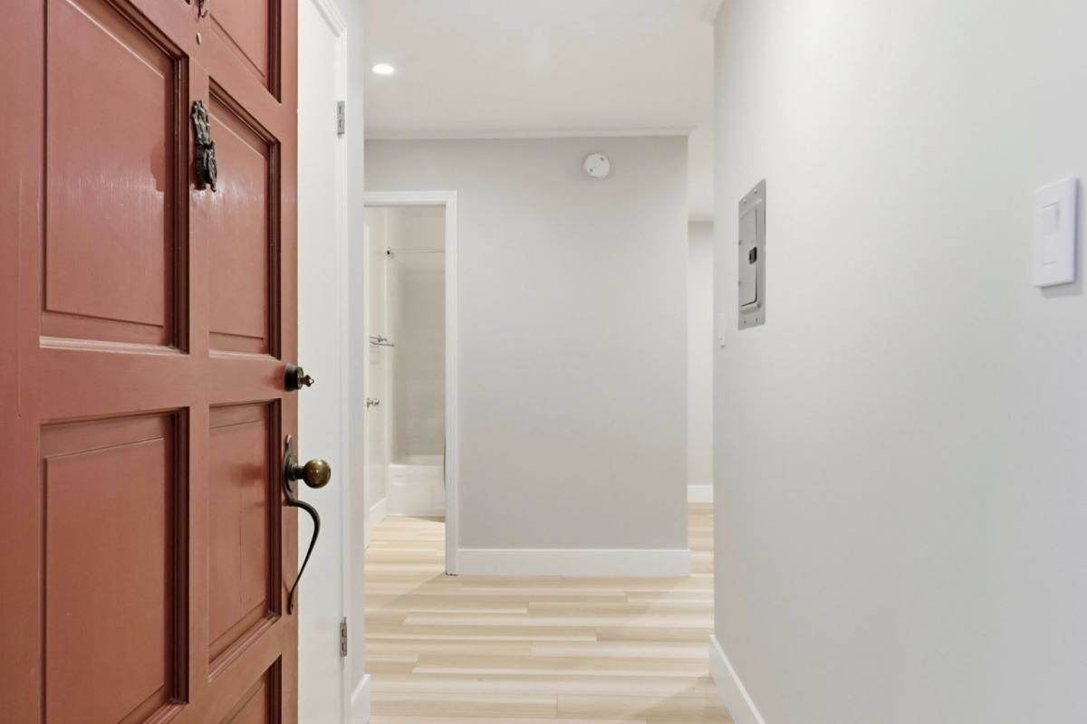 505 Cypress Point Dr, Mountain View, CA 94043 - Condo for Rent - Image 2