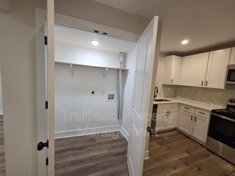 Apartment for rent at 1107 W 40th St #1, Kansas City, MO 64111