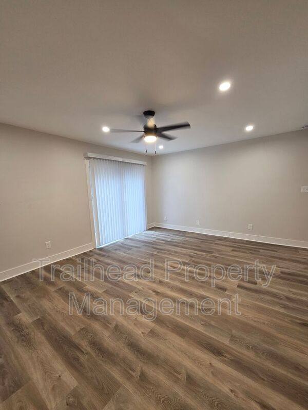 Apartment for rent at 1107 W 40th St #1, Kansas City, MO 64111
