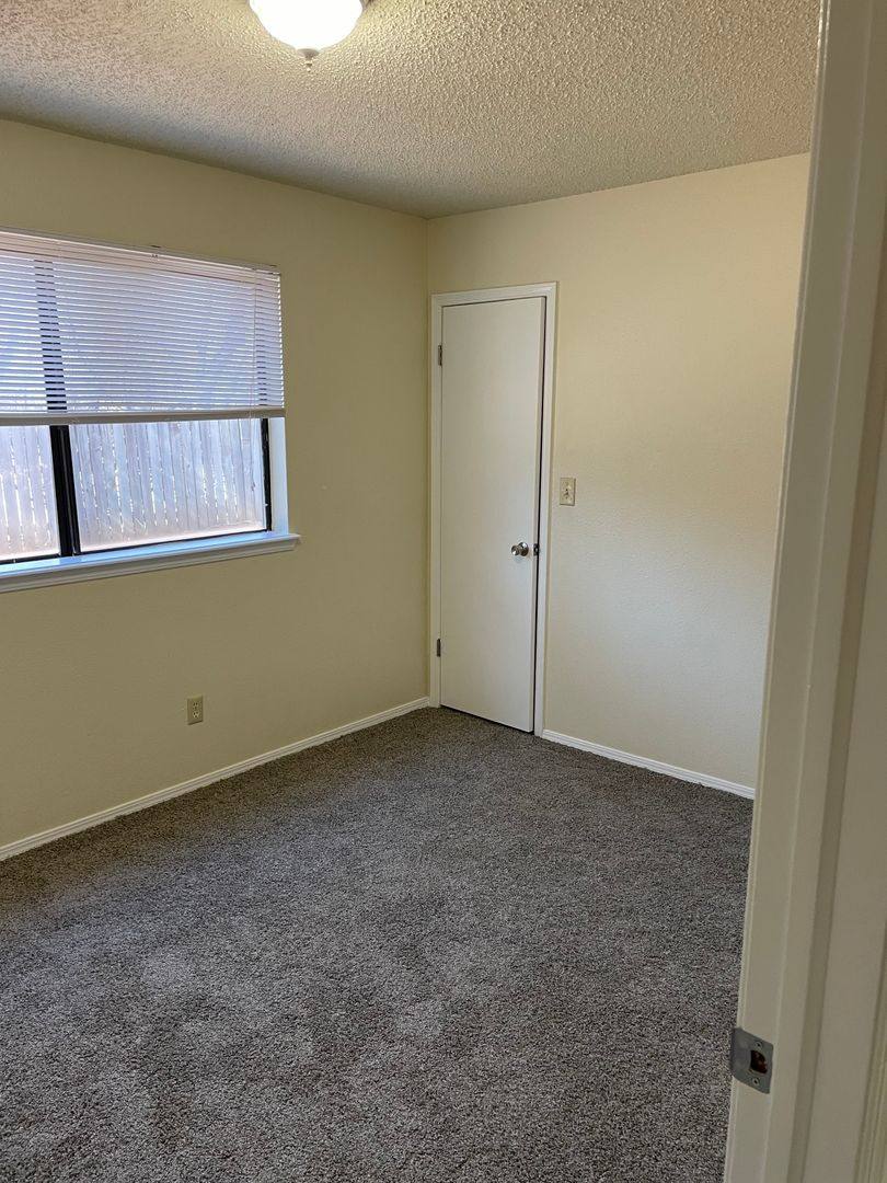 Apartment for rent at 4204 N Harrison St, Shawnee, OK 74804