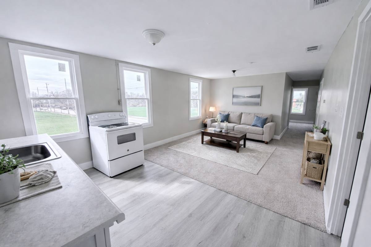 Apartment for rent at 1427 E 92nd St, Cleveland, OH 44106
