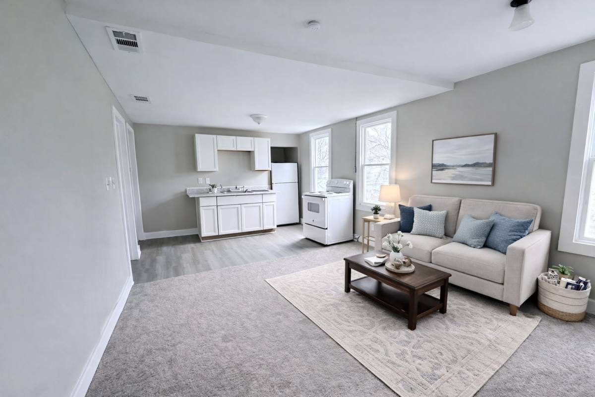 Apartment for rent at 1427 E 92nd St, Cleveland, OH 44106