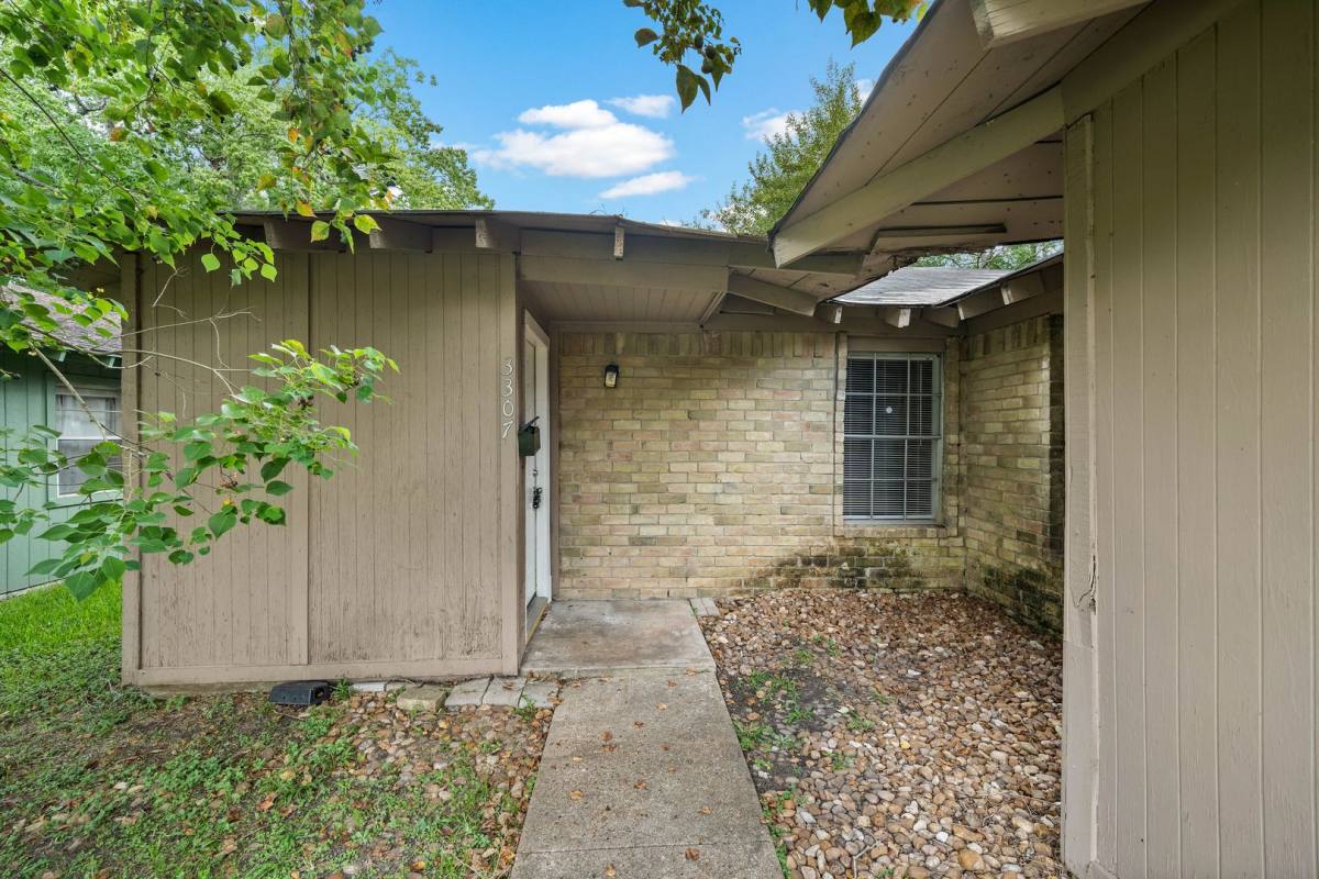 House for rent at 3307 Scotch Moss Lane, La Porte, TX 77571
